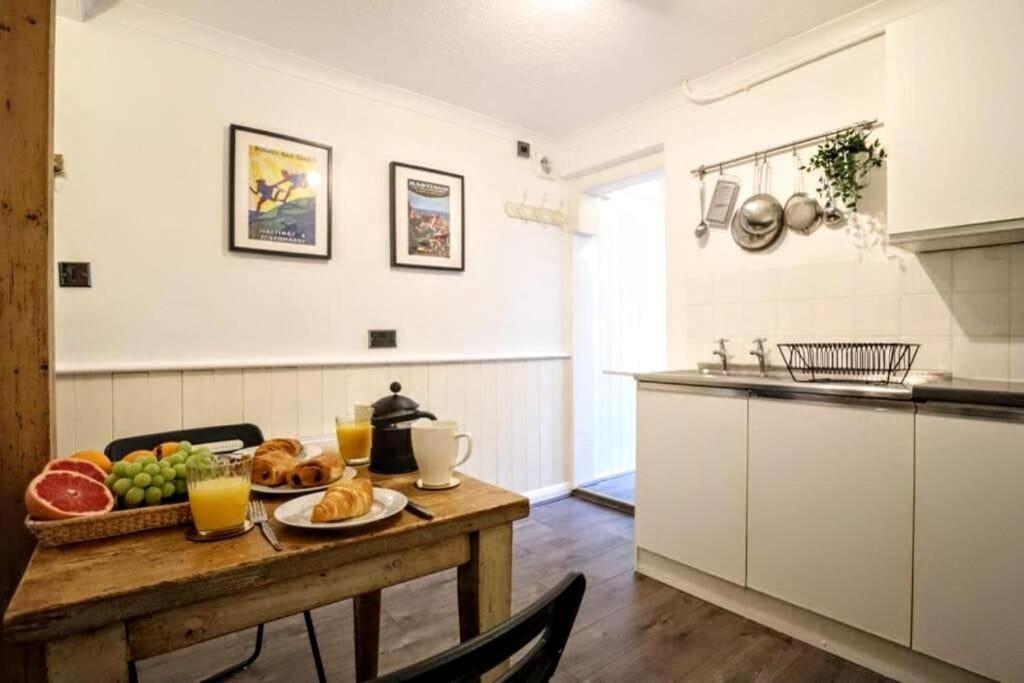 Cute Cottage 4 Mins From Cafes Station And Sea St Leonards-on-Sea 외부 사진